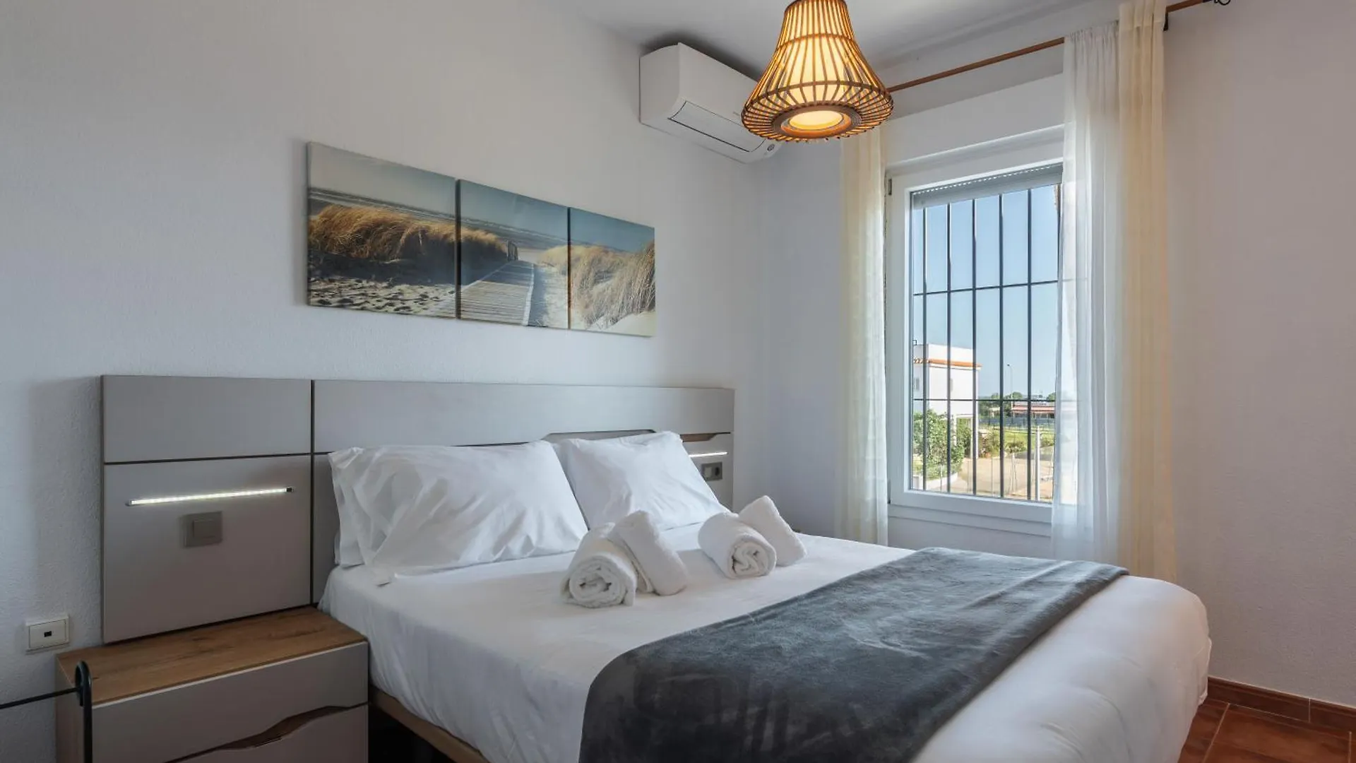 Chalet Sol Y Mar By H Isla Canela Spain