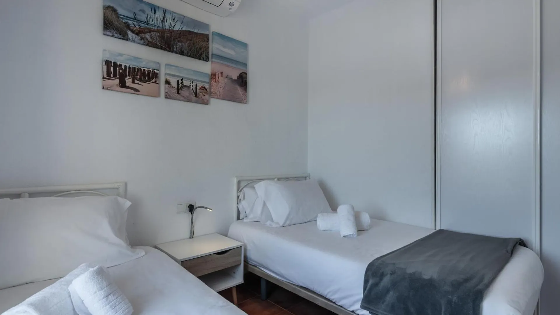 Chalet Sol Y Mar By H Isla Canela