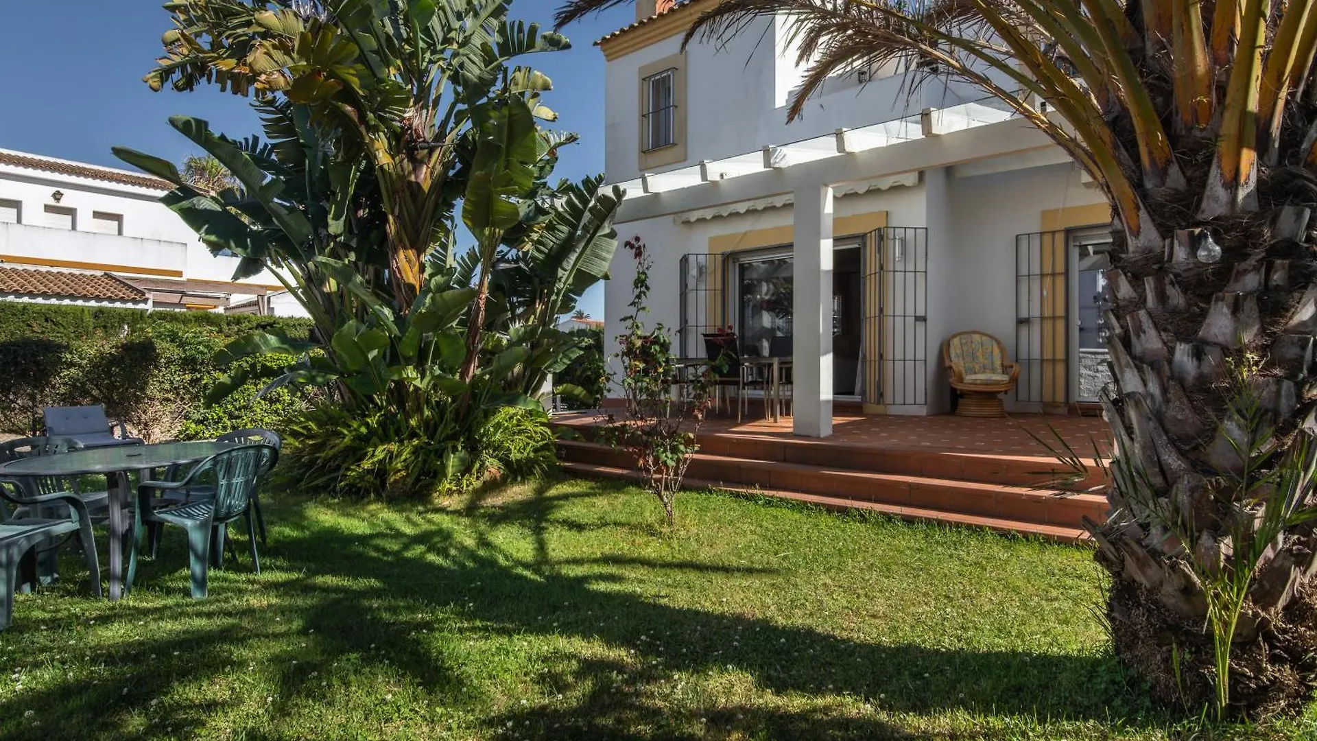 Chalet Sol Y Mar By H Isla Canela Spain