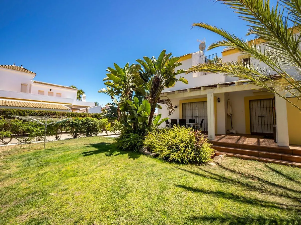 Chalet Sol Y Mar By H Isla Canela